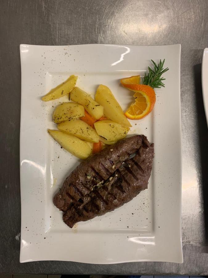 Hotel Und Restaurant Zeus Wolfsburg Ngoại thất bức ảnh