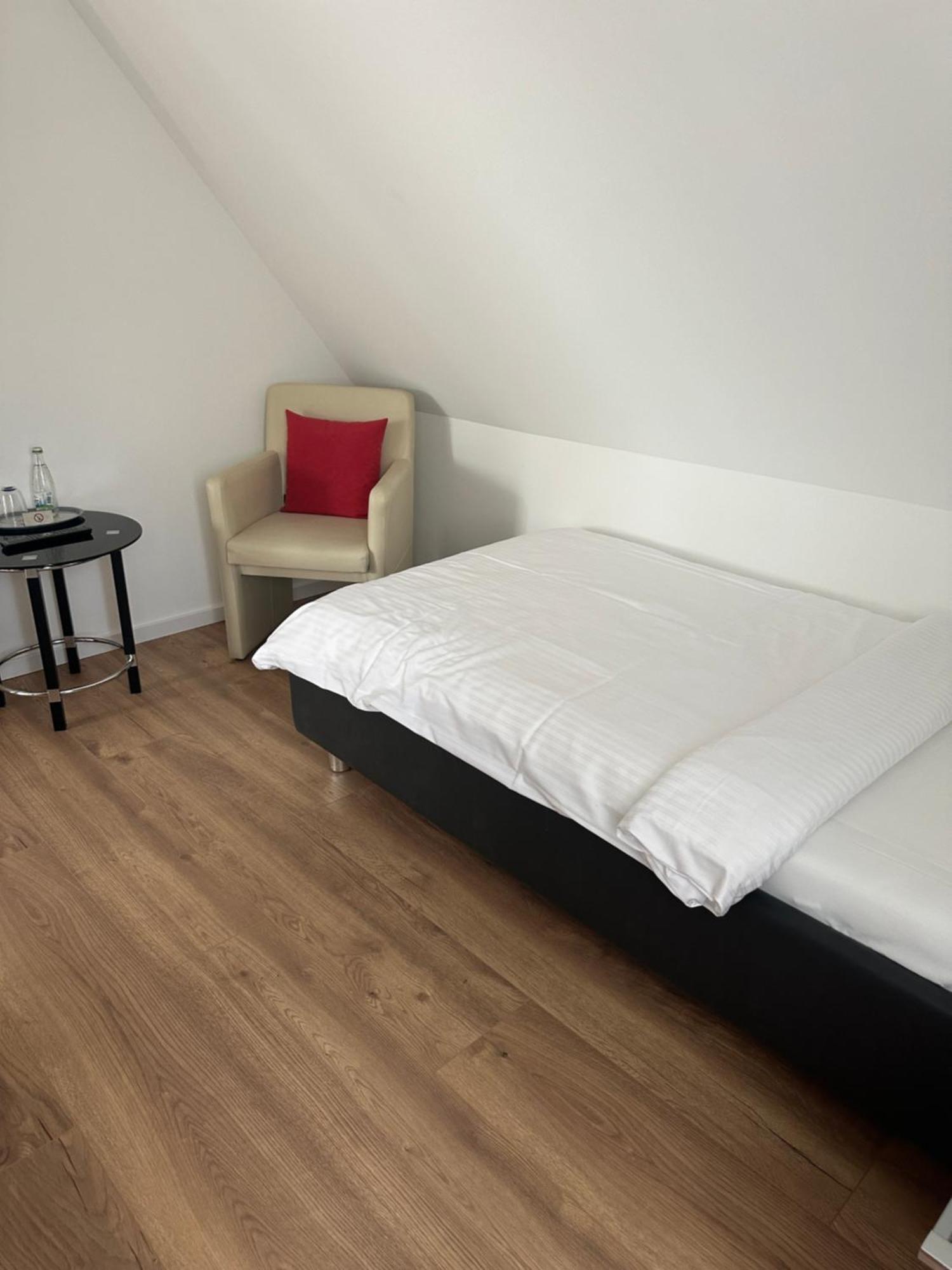 Hotel Und Restaurant Zeus Wolfsburg Ngoại thất bức ảnh